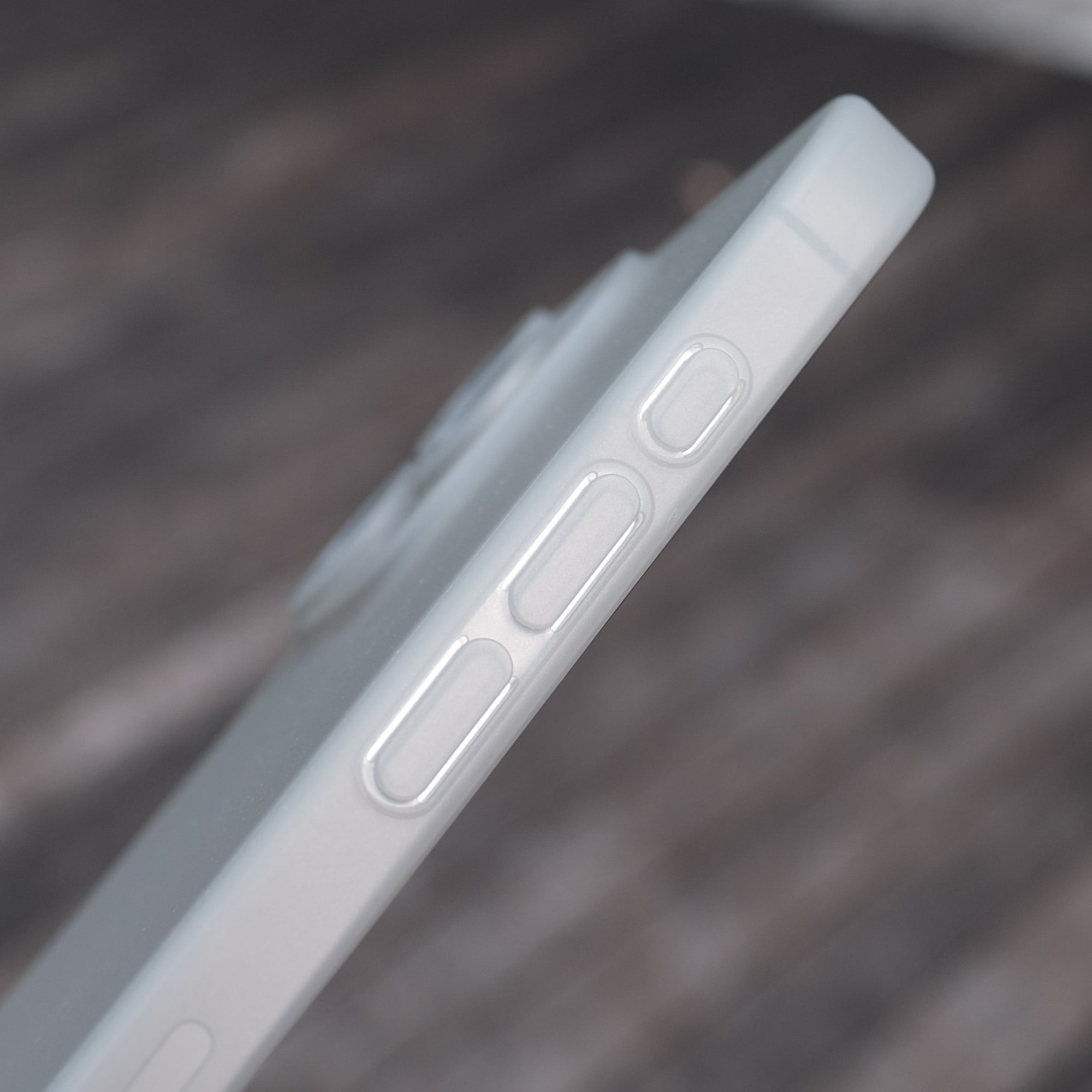 Trellix Naked - for iPhone 16 Pro