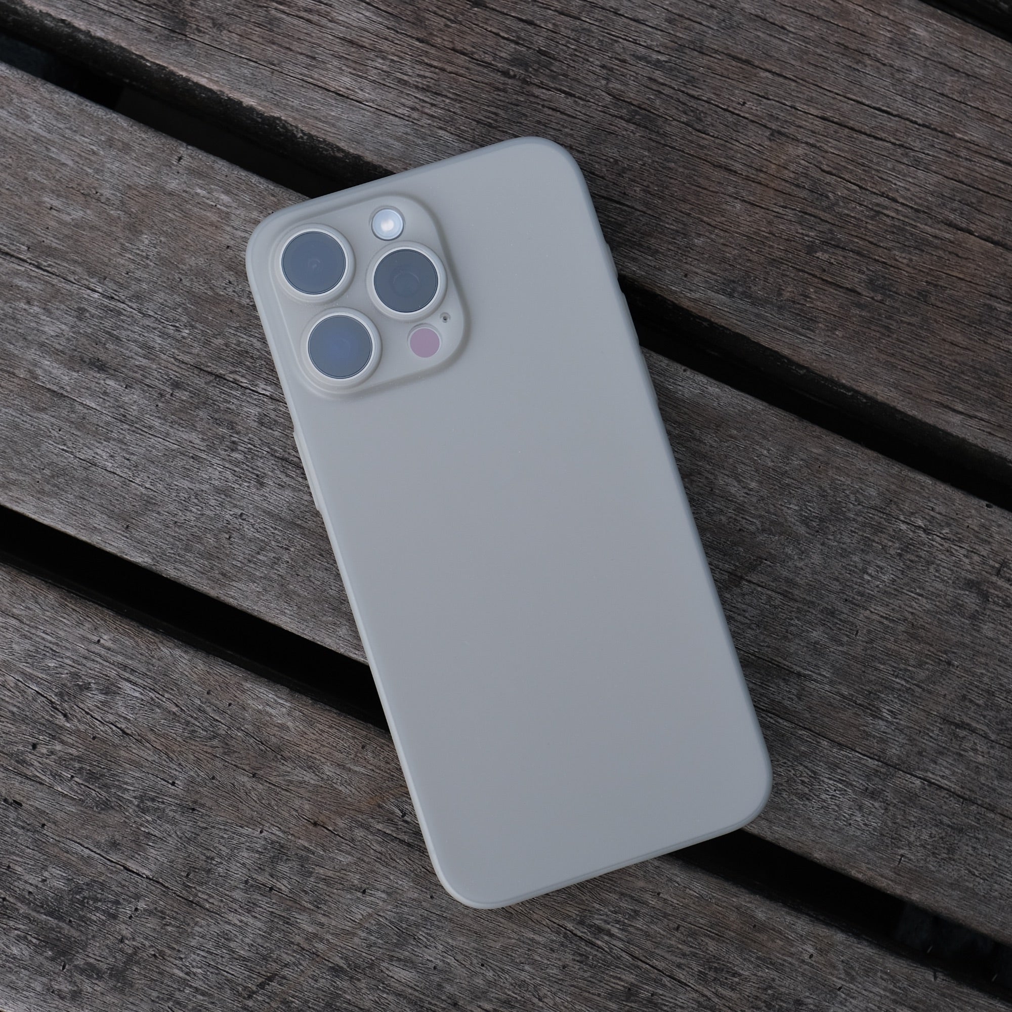 Trellix Naked - for iPhone 16 Pro