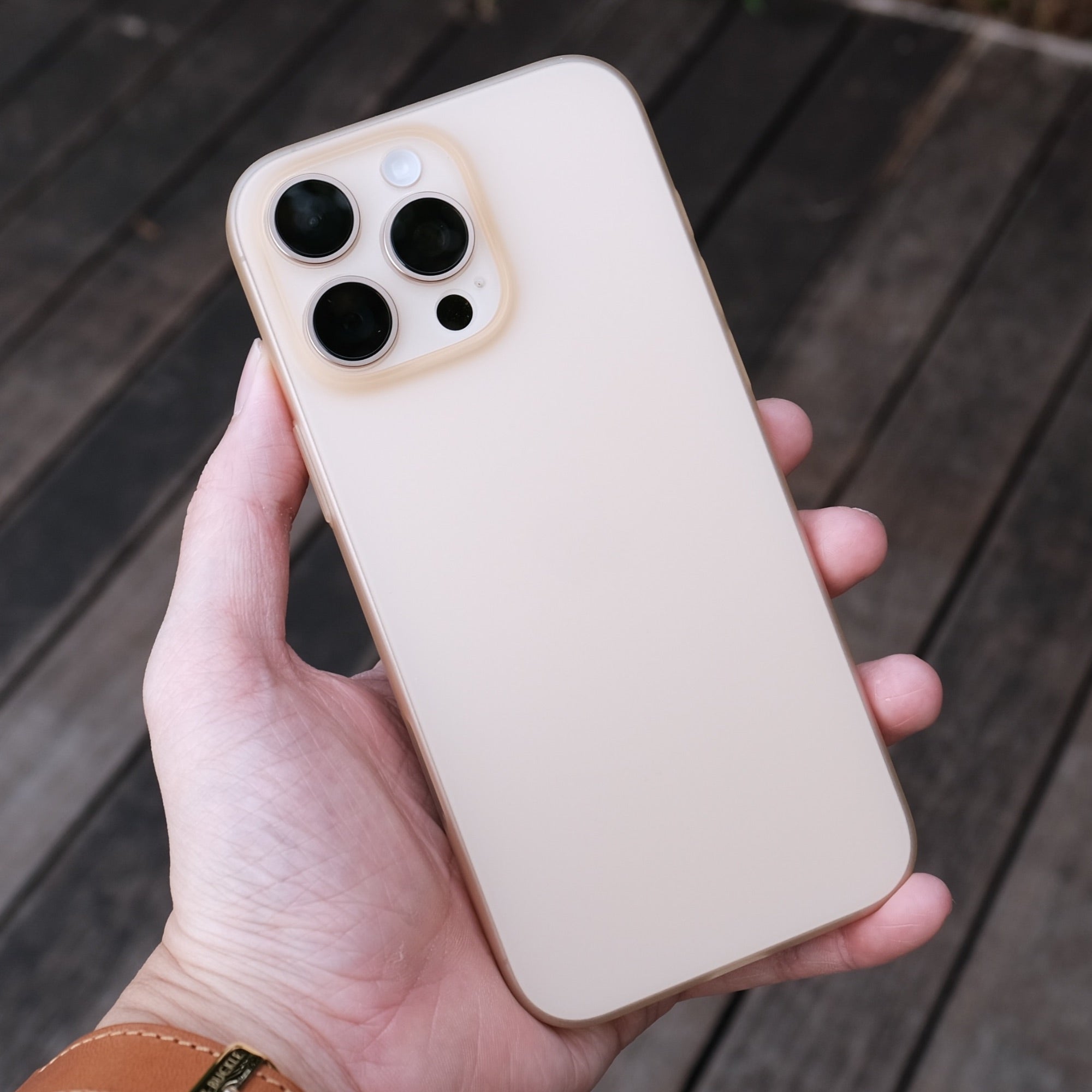 Trellix Naked - for iPhone 16 Pro Max