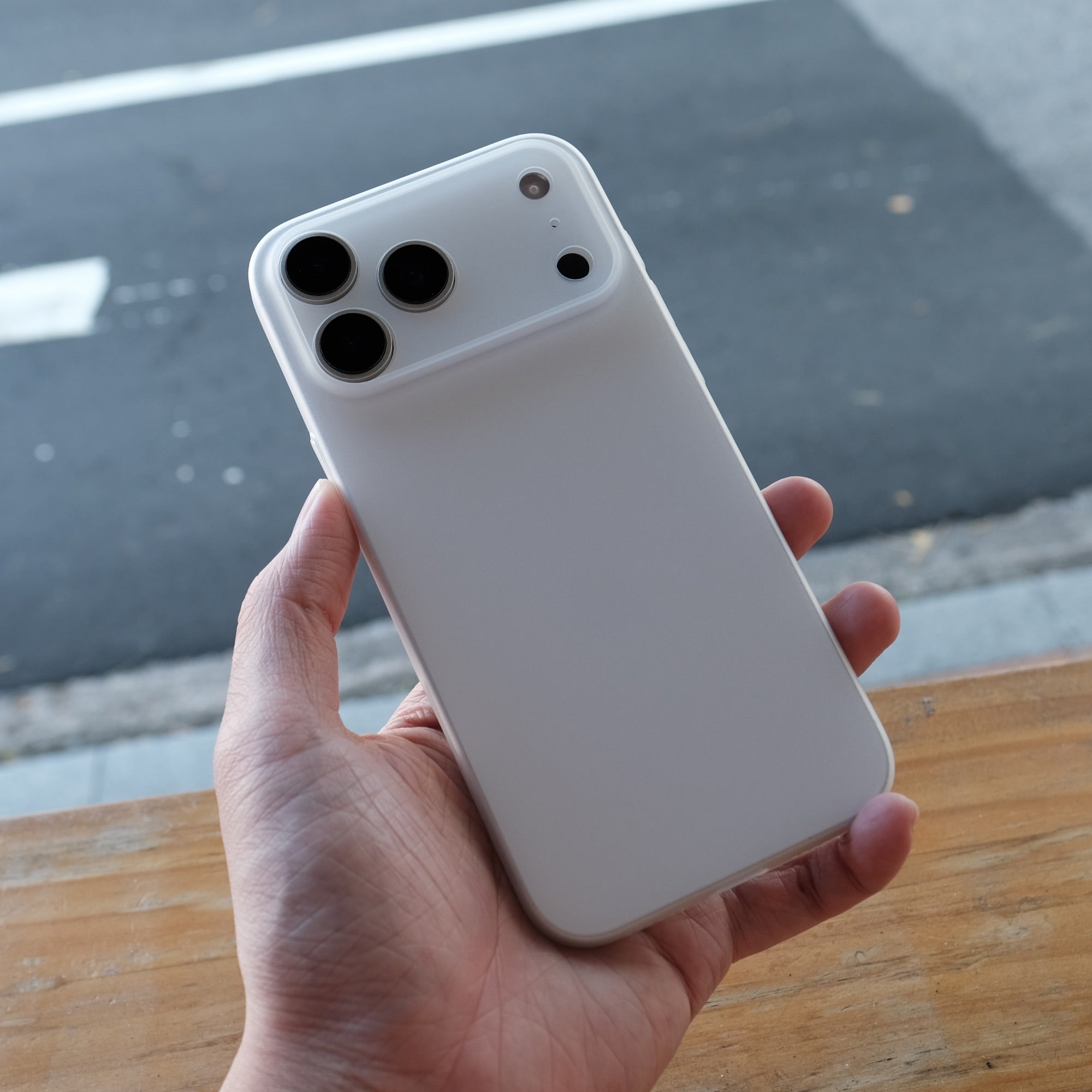 Trellix Naked - for iPhone 17 Pro