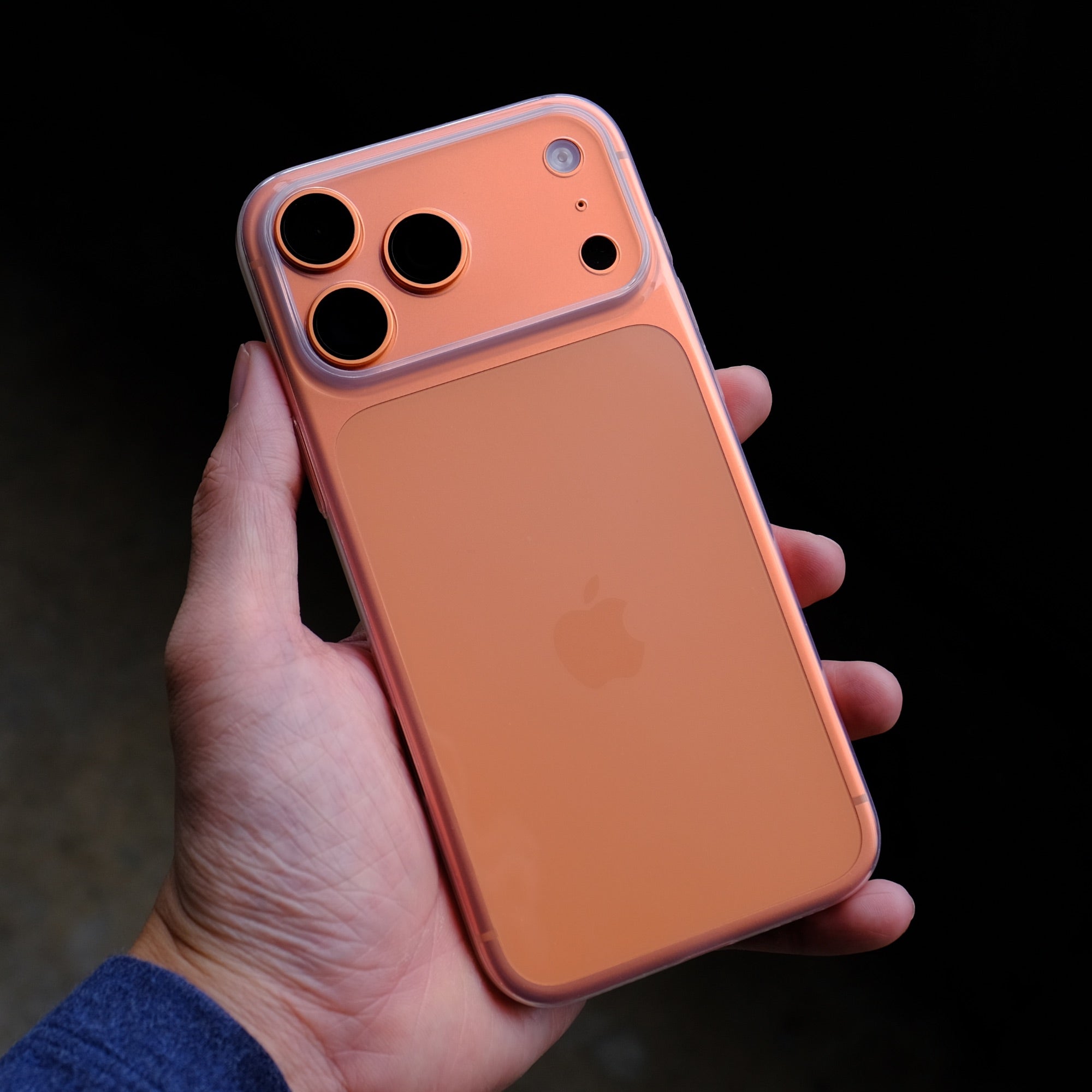 Trellix Naked - for iPhone 17 Pro Max
