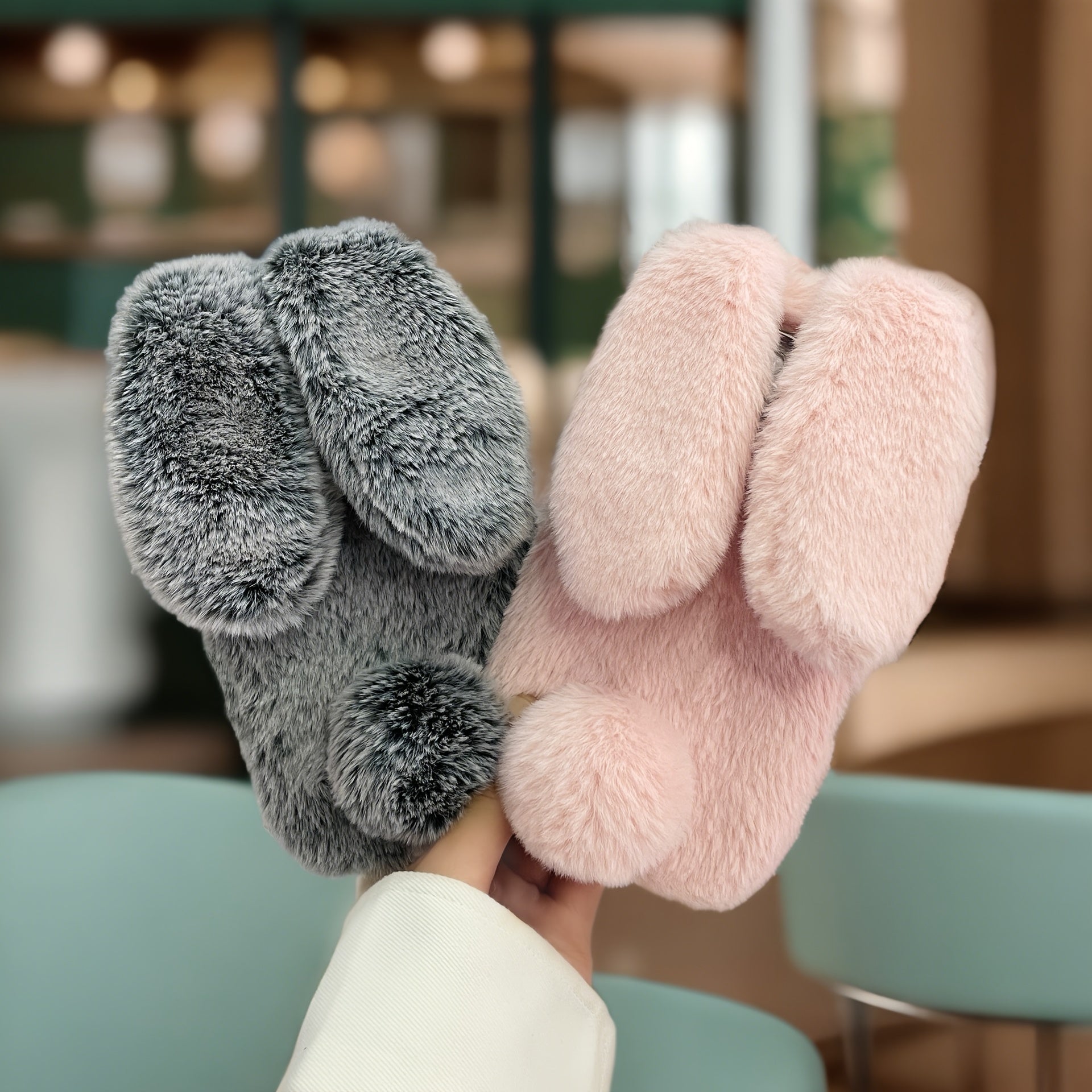 A Plush Light Gray Rabbit Phone Case Suitable for Iphone 16 Pro Max/16 Pro/16/15 Pro Max/15 Pro/15/14 Pro Max/14 Pro/14/13 Pro Max/13 Pro/13/12/11, Perfect for Autumn And Winter.