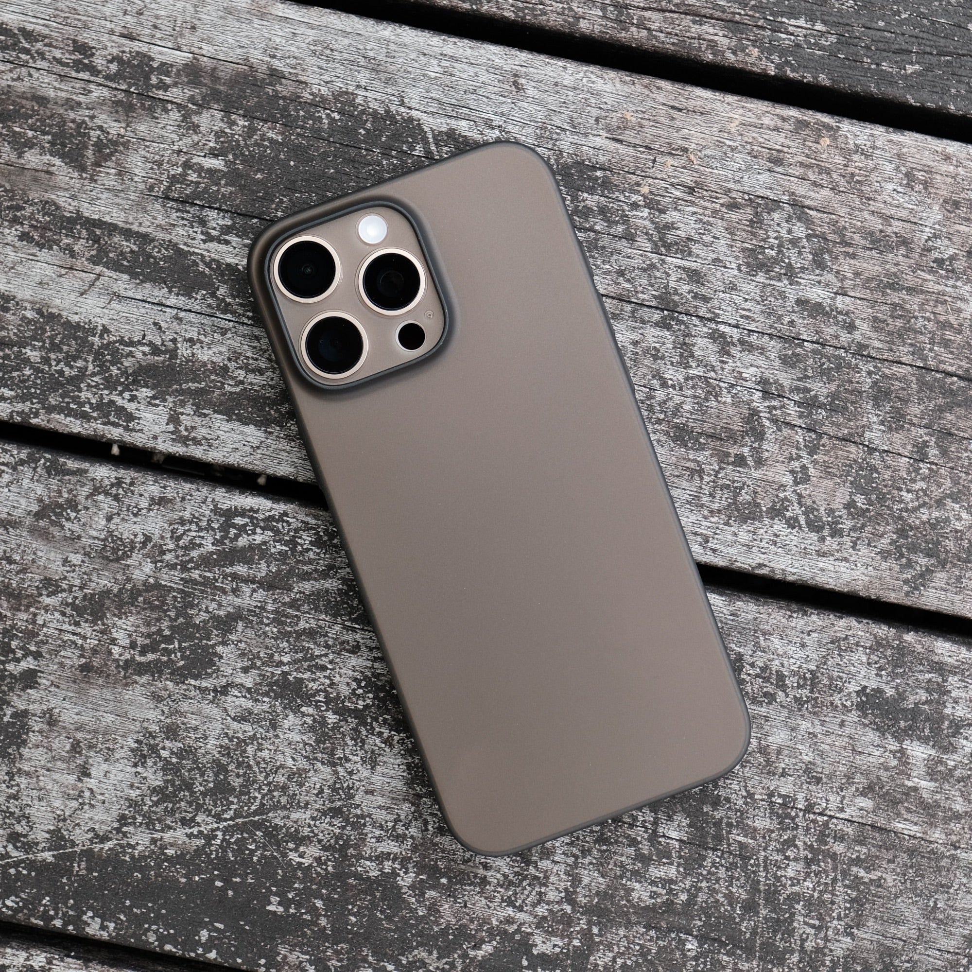 Trellix Naked - for iPhone 16 Pro