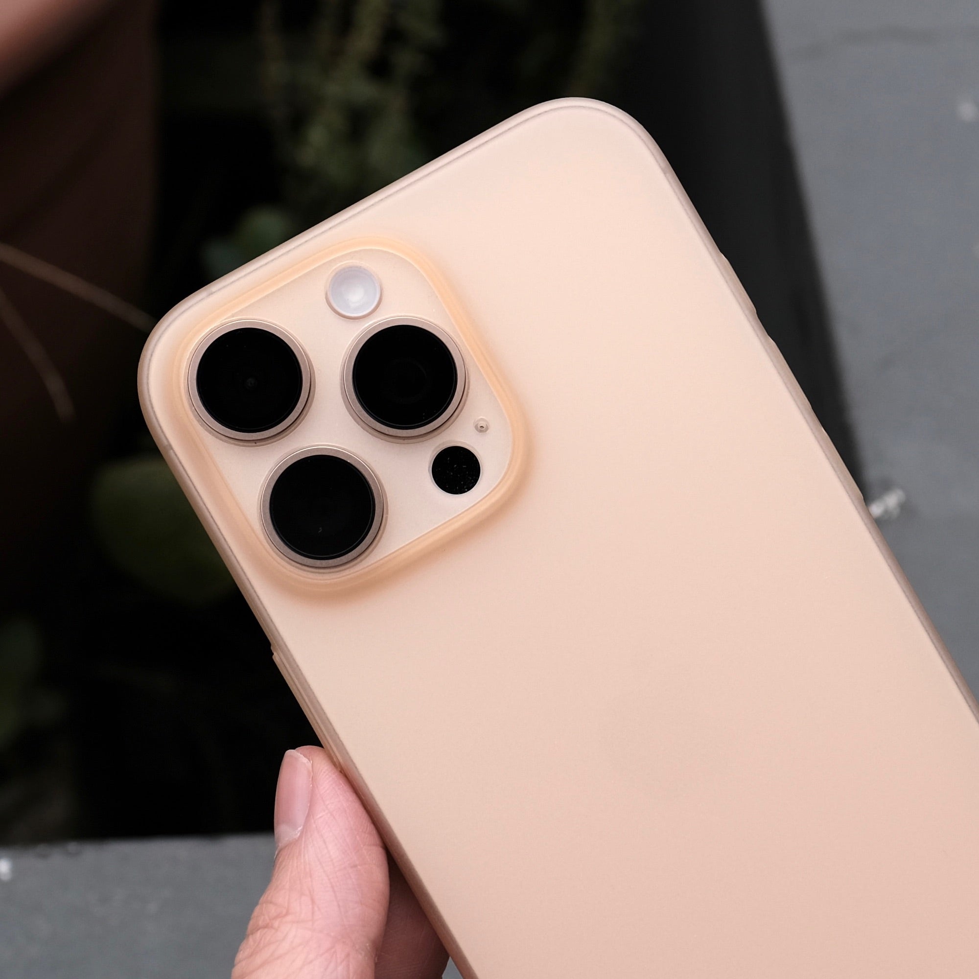Trellix Naked - for iPhone 16 Pro