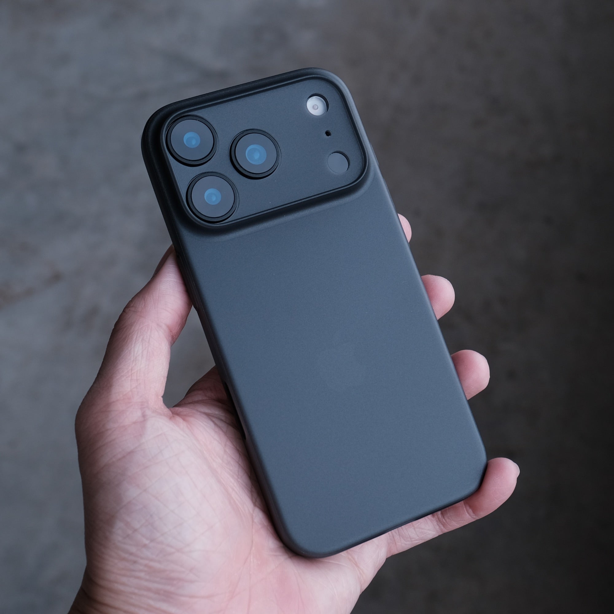 Trellix Naked - for iPhone 17 Pro