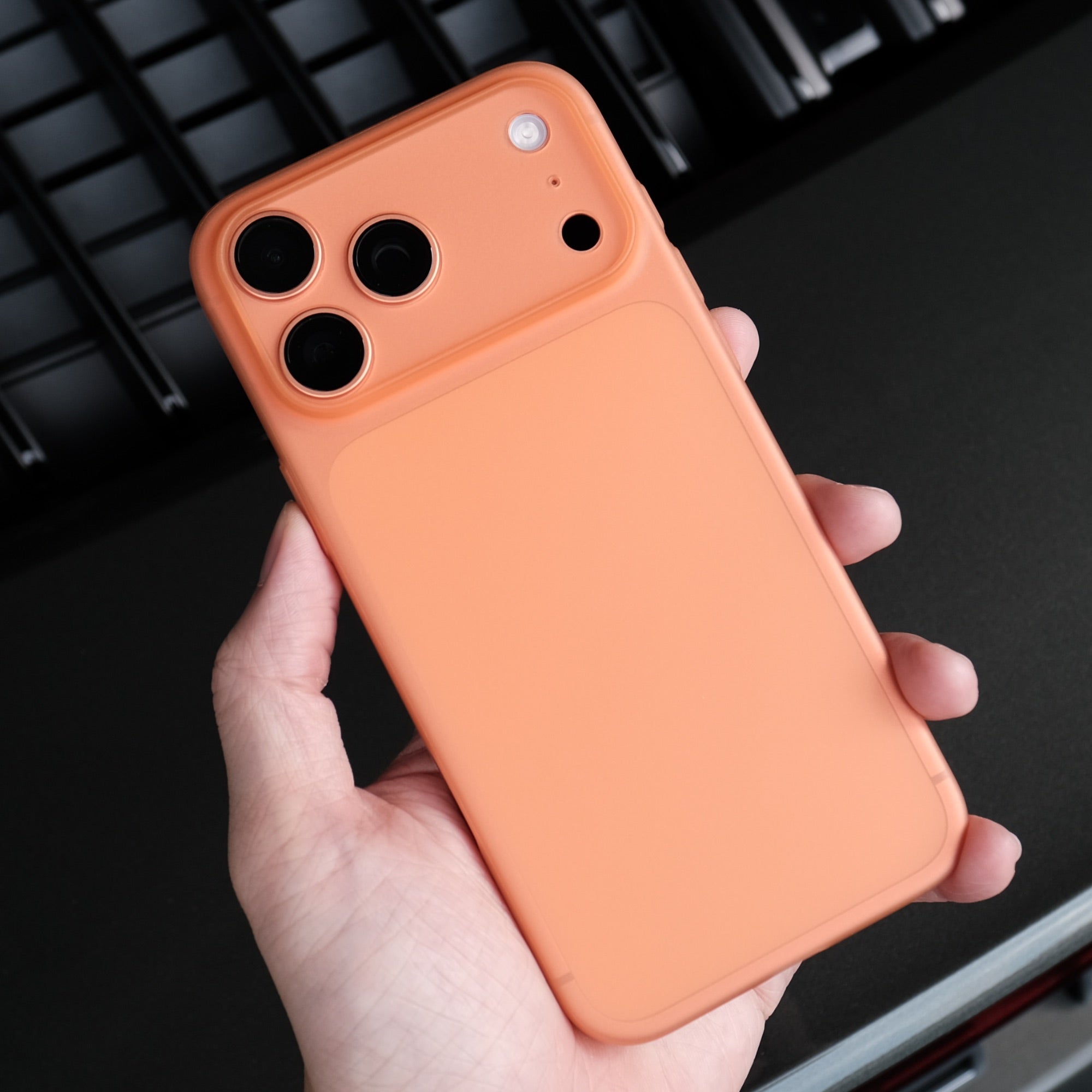 Trellix Naked - for iPhone 17 Pro Max