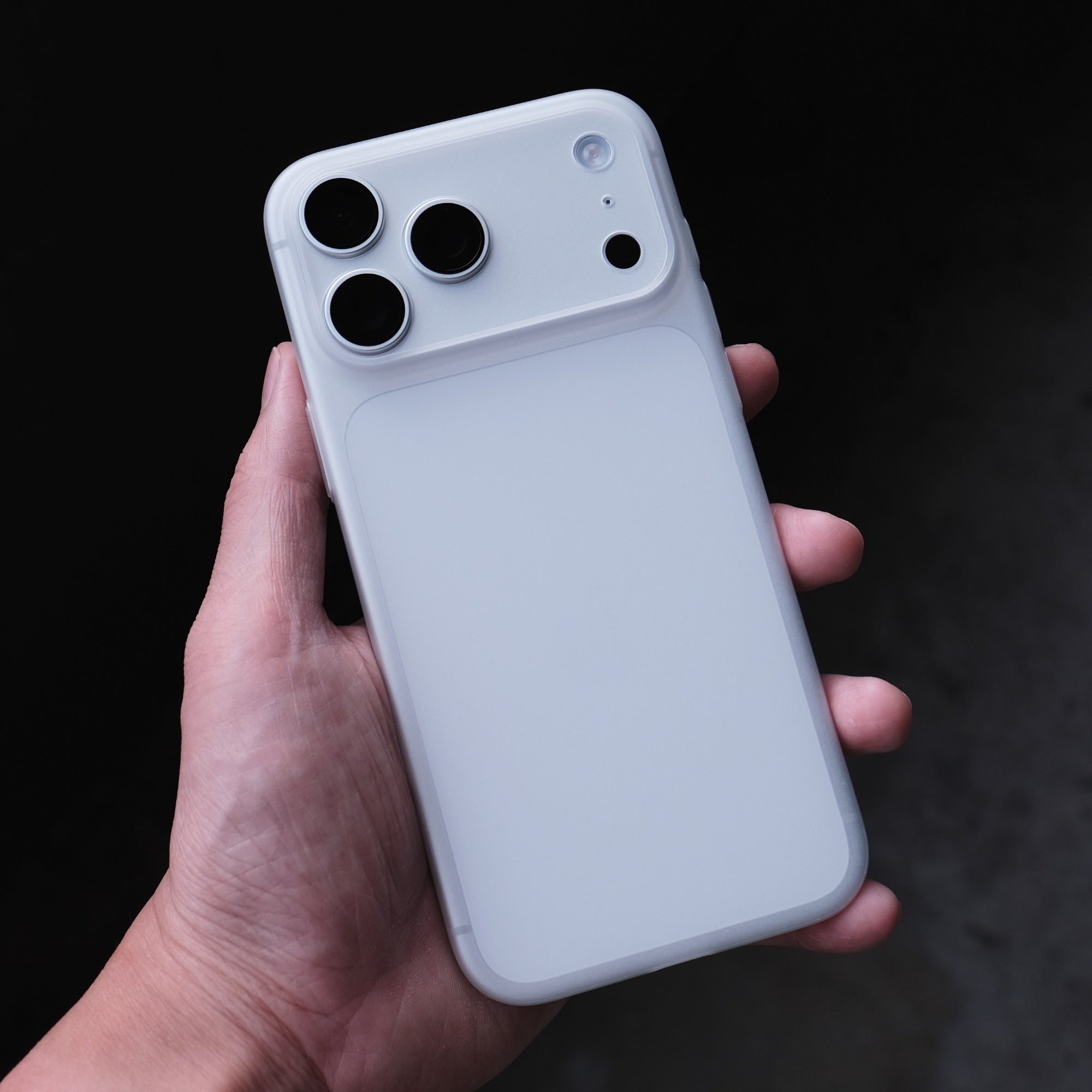 Trellix Naked - for iPhone 17 Pro Max